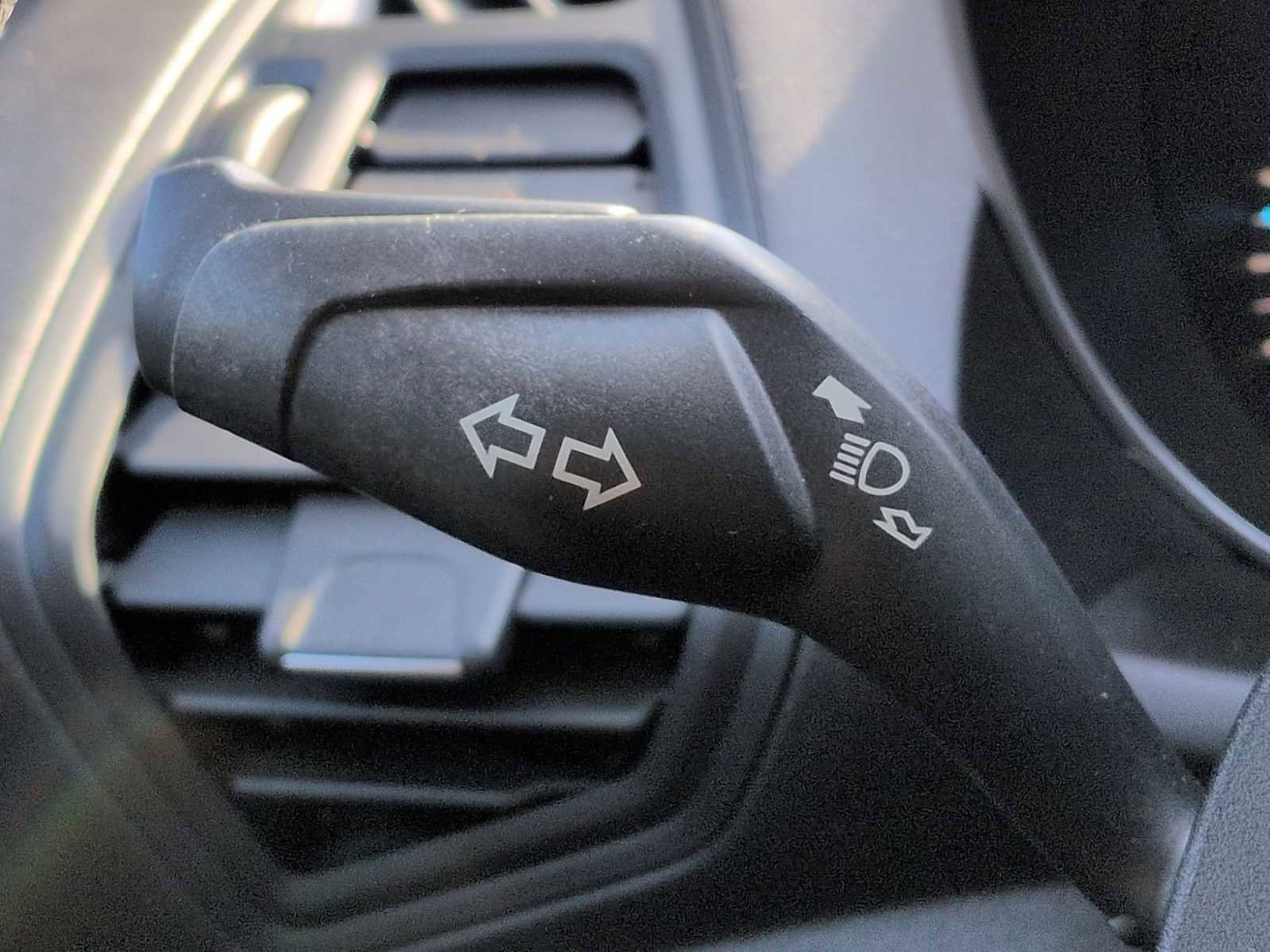 Used 2019 Ford Escape S image 27