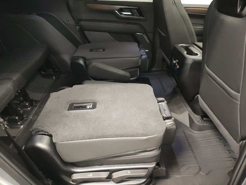 New 2026 GMC Yukon Denali w/ Denali Reserve Package image 13