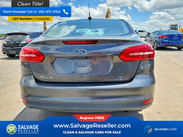 Used 2015 Ford Focus SE FWD image 8
