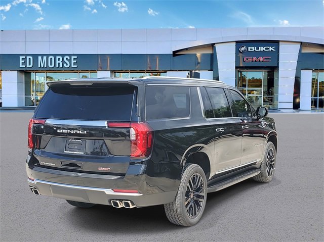 New 2025 GMC Yukon XL Denali w/ LPO, Illumination Package image 3