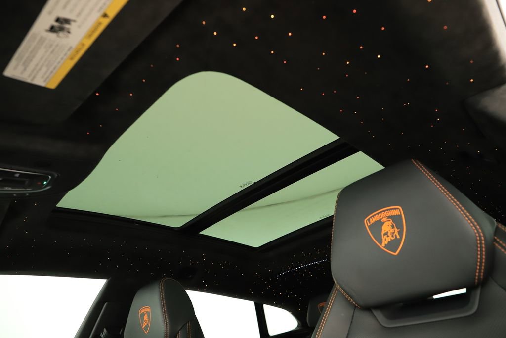 Used 2022 Lamborghini Urus image 26