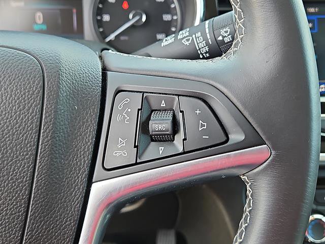 Certified 2022 Buick Encore Preferred w/ Safety Package image 18