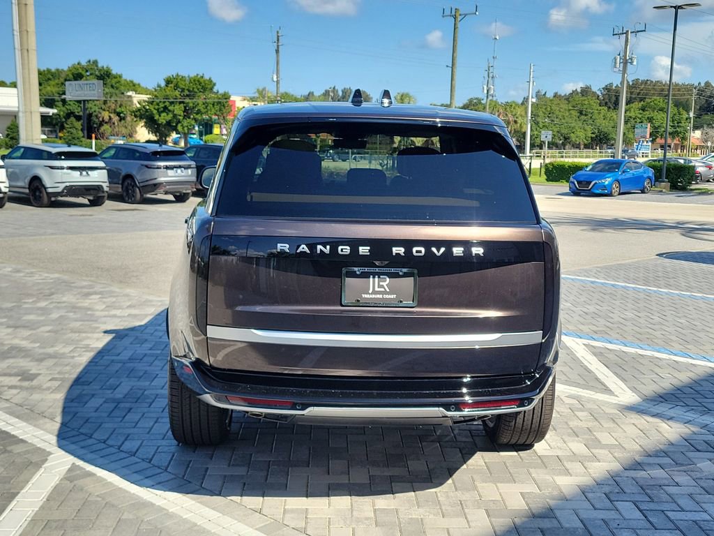 New 2026 Land Rover Range Rover Autobiography AWD/4WD image 4