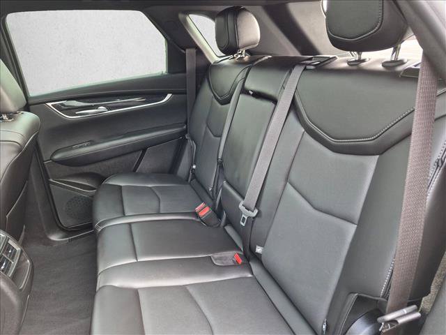 Used 2022 Cadillac XT5 Premium Luxury w/ Technology Package FWD image 18