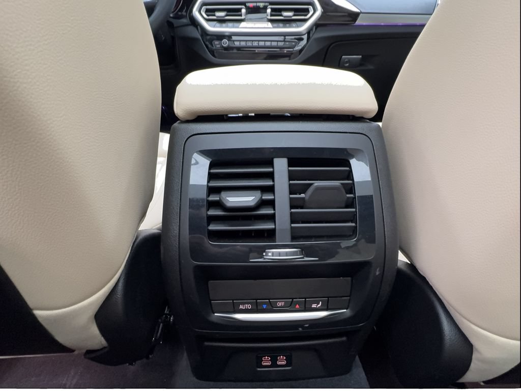 Used 2024 BMW X3 sDrive30i w/ Premium Package RWD image 40