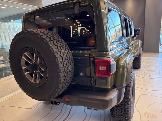 Used 2024 Jeep Wrangler Unlimited Rubicon 392 image 7
