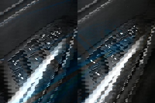 Used 2018 Acura TLX 2.4L Tech Pkg image 41