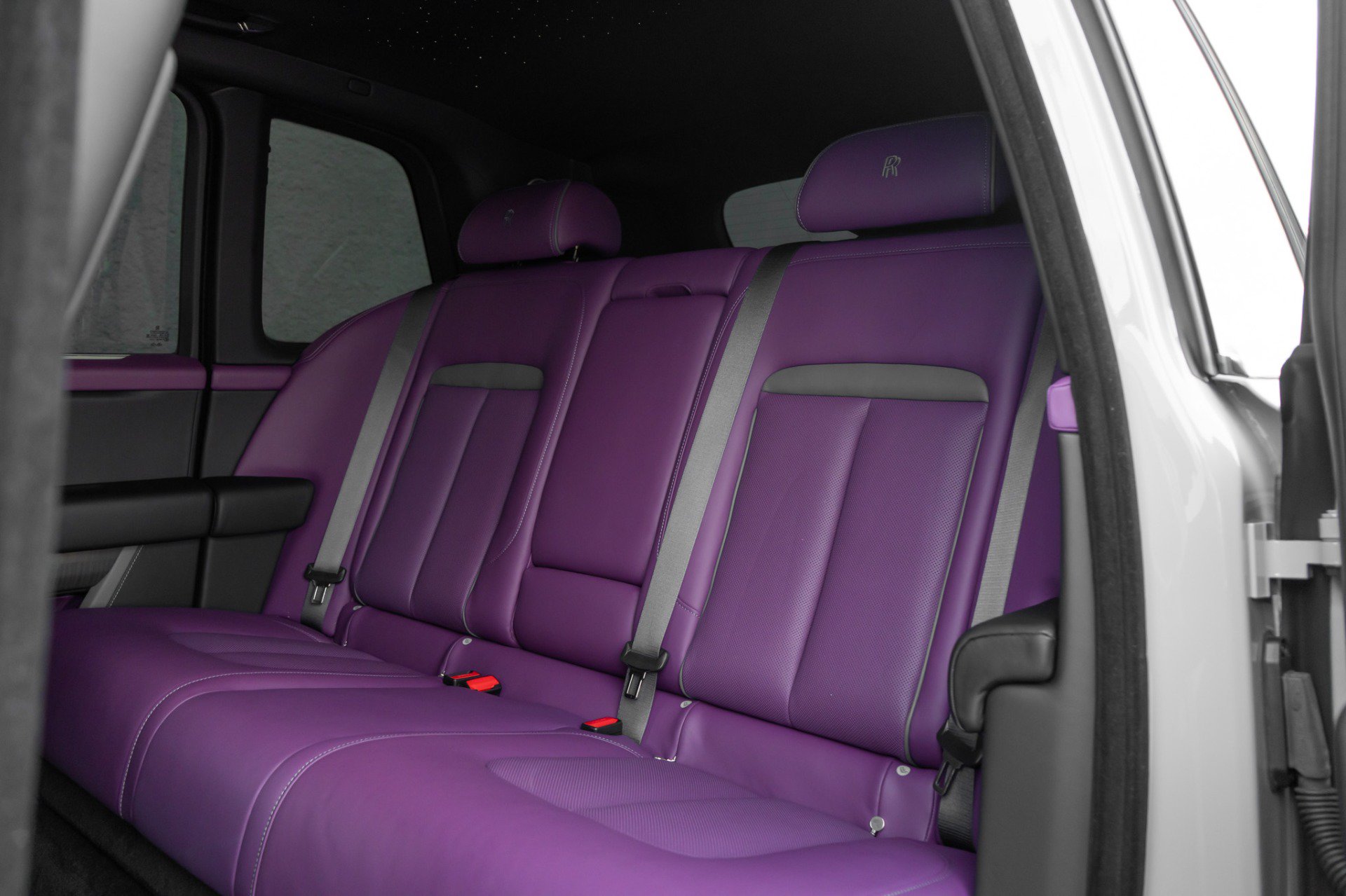 Used 2024 Rolls-Royce Cullinan AWD/4WD image 27