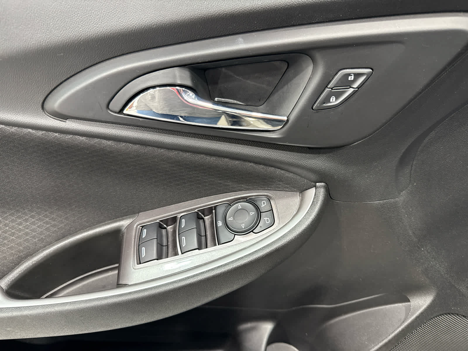 Certified 2022 Chevrolet Malibu LS FWD image 15