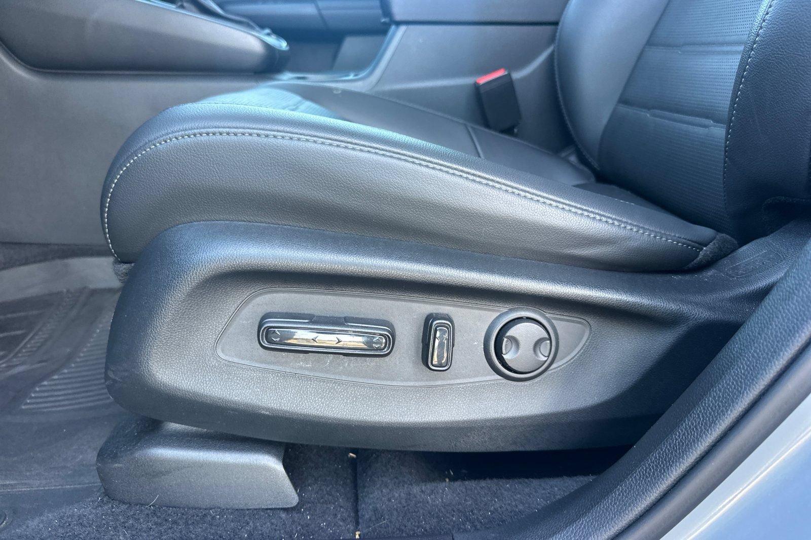 Used 2024 Honda CR-V EX-L image 13
