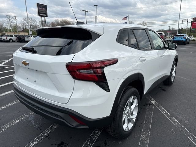 New 2026 Chevrolet Trax LS image 5