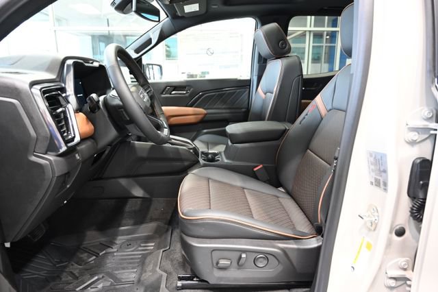 New 2026 GMC Canyon AT4 w/ Technology Plus Package AWD/4WD image 11
