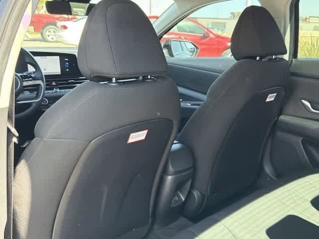 Certified 2024 Hyundai Elantra SEL FWD image 15