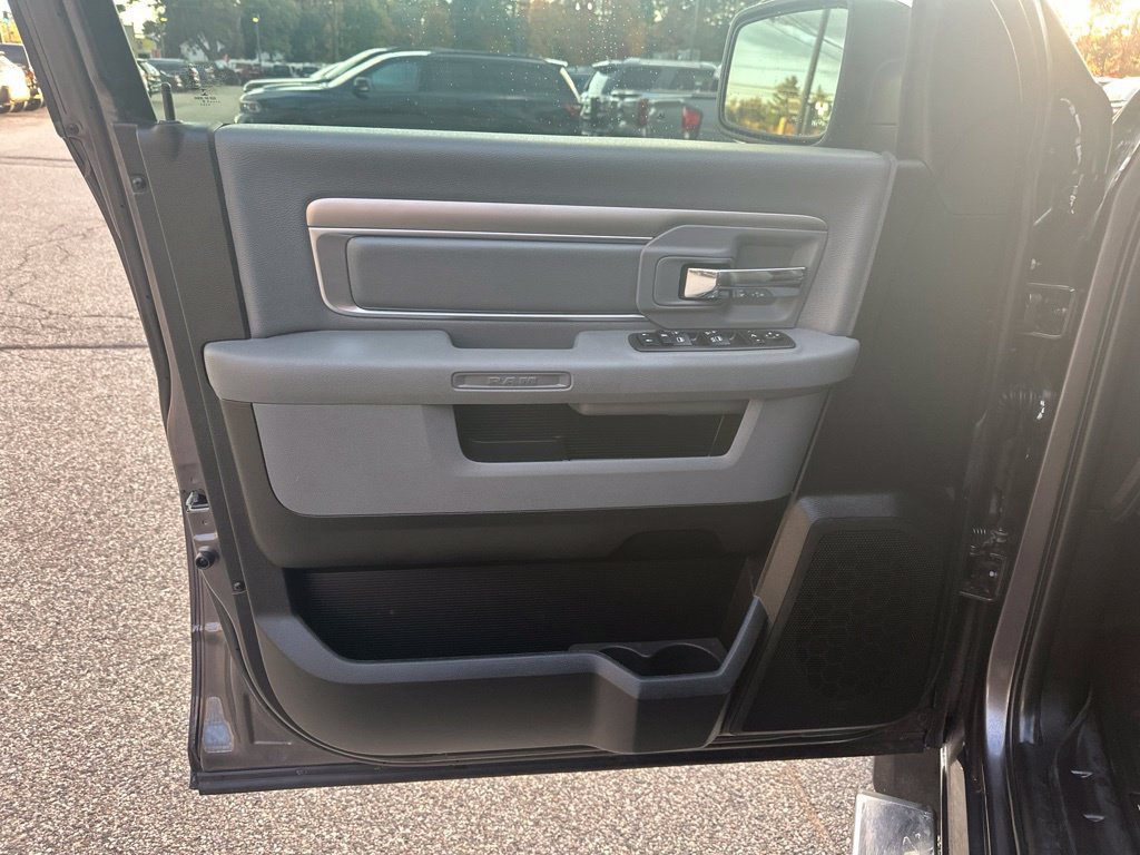 Used 2019 RAM 1500 Big Horn AWD/4WD image 16