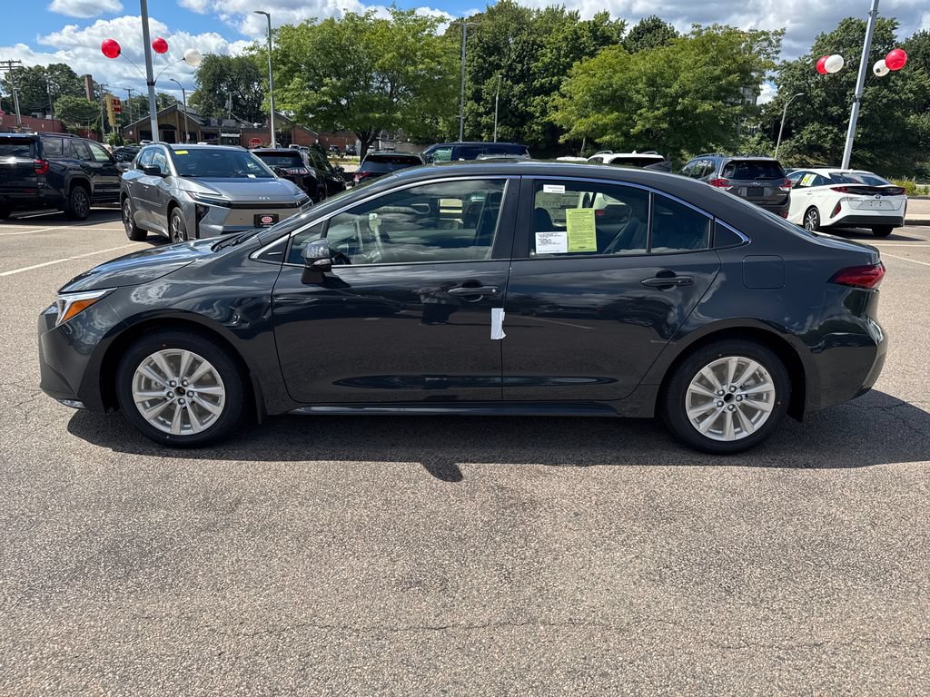 New 2026 Toyota Corolla XLE FWD image 4