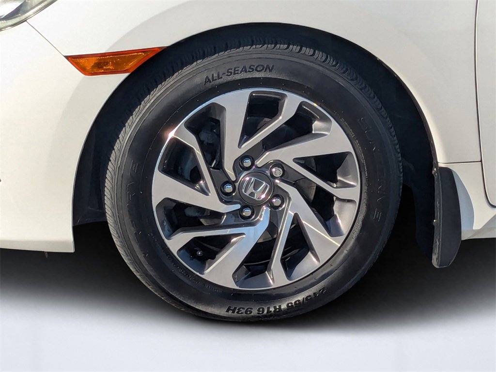 Used 2018 Honda Civic EX image 10