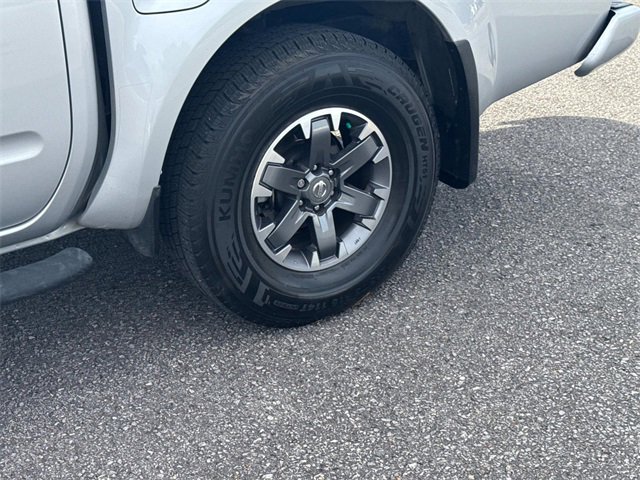 Used 2020 Nissan Frontier PRO-4X image 12