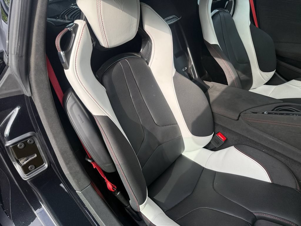 Used 2023 Chevrolet Corvette Z06 w/ Z07 Performance Package RWD image 27