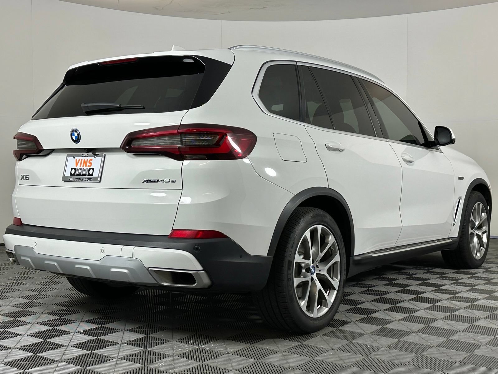 Used 2023 BMW X5 xDrive45e AWD/4WD image 4