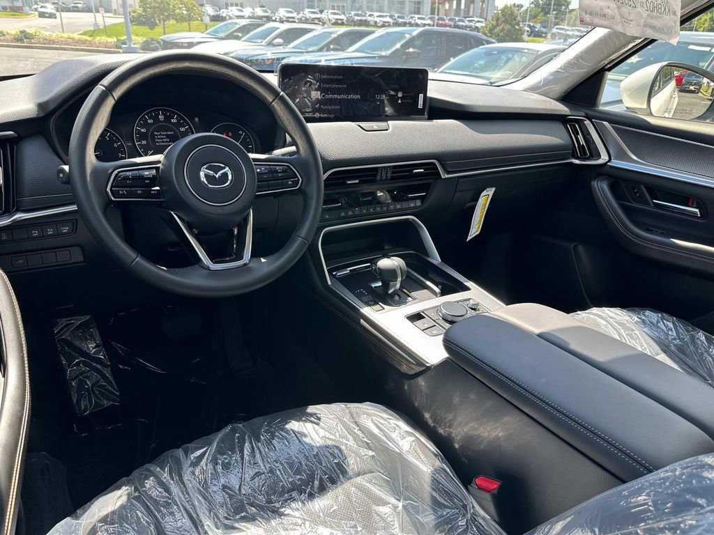 New 2025 MAZDA CX-90 3.3 Turbo w/ Preferred Package image 2