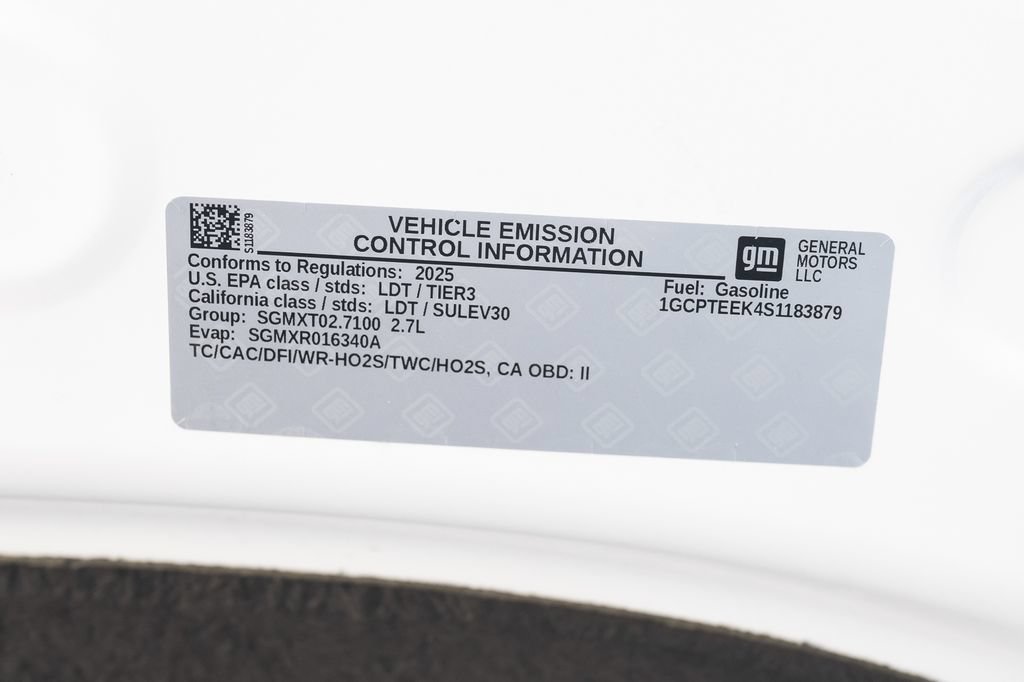 Used 2025 Chevrolet Colorado Trail Boss AWD/4WD image 17