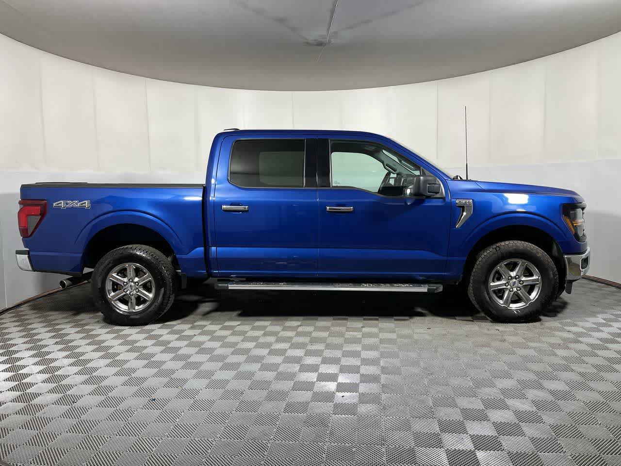 Used 2025 Ford F150 XLT w/ Equipment Group 301A Standard AWD/4WD image 9