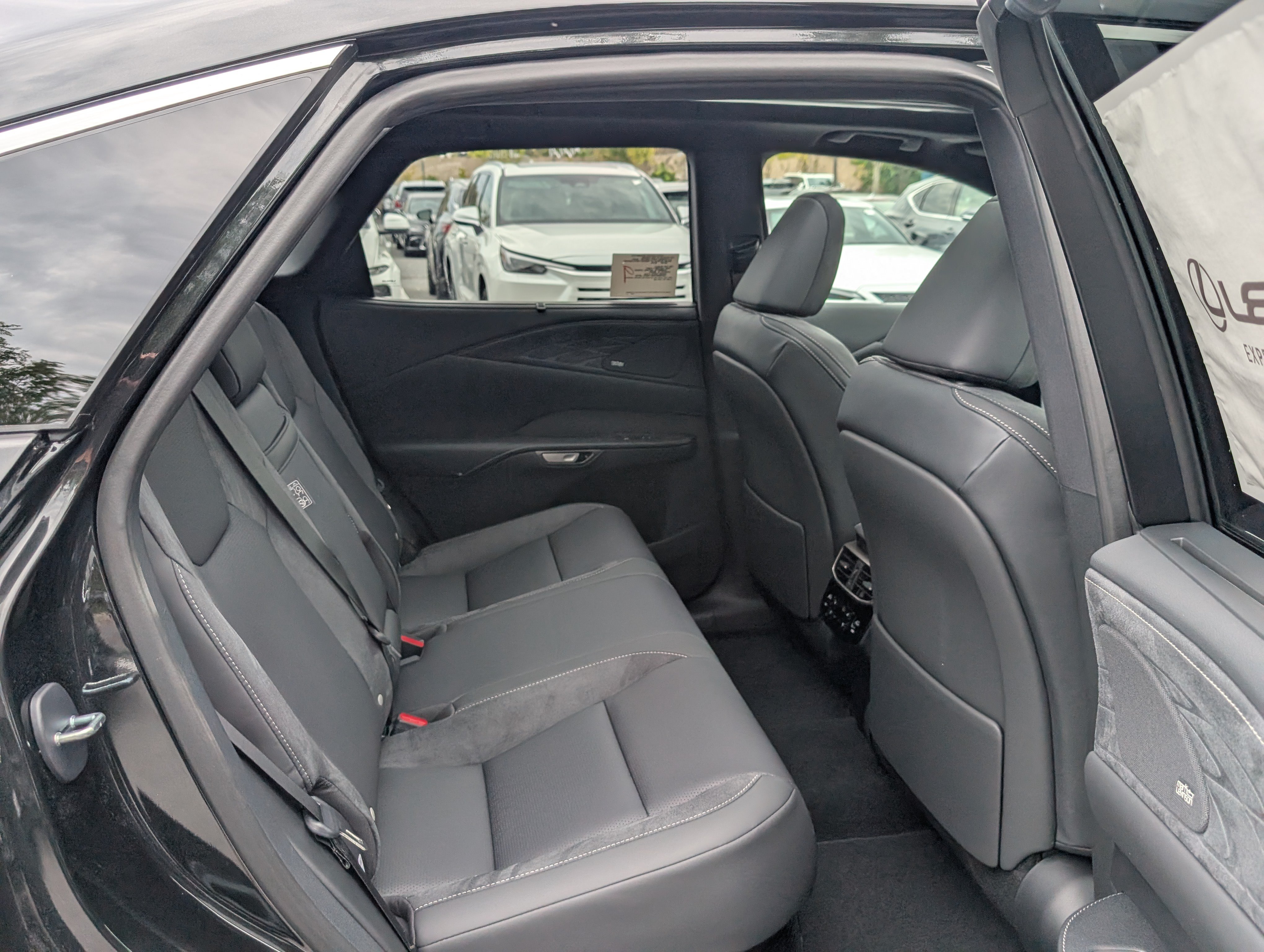 New 2026 Lexus RX 350 w/ Convenience Package AWD/4WD image 8