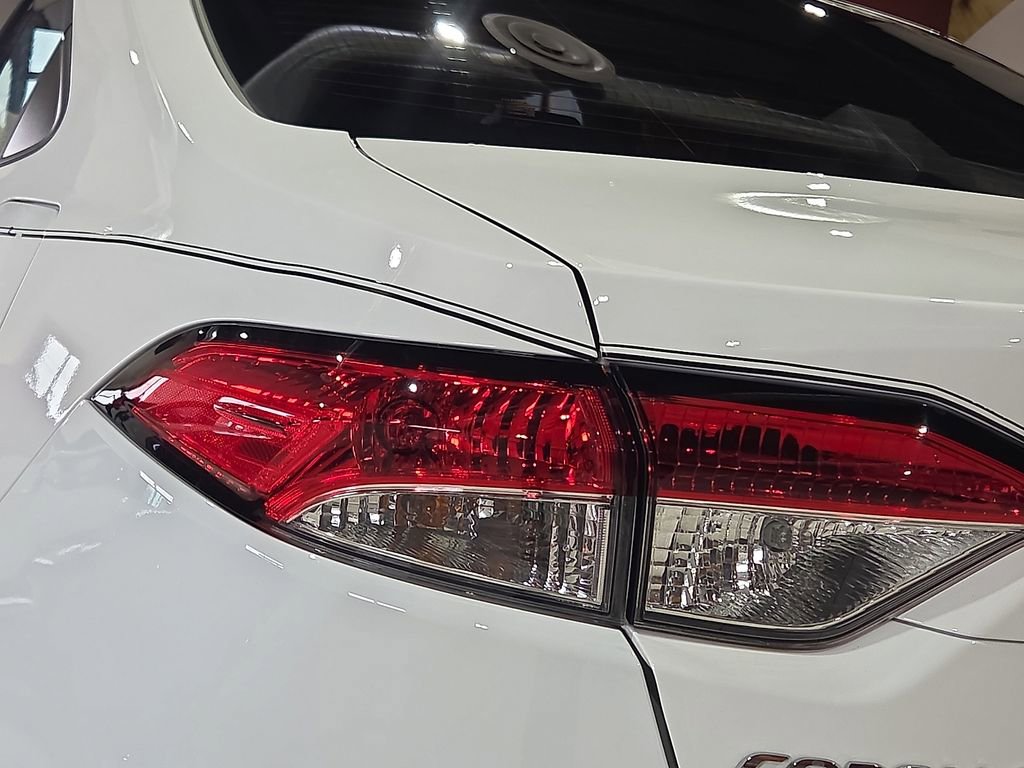 Certified 2024 Toyota Corolla LE image 10