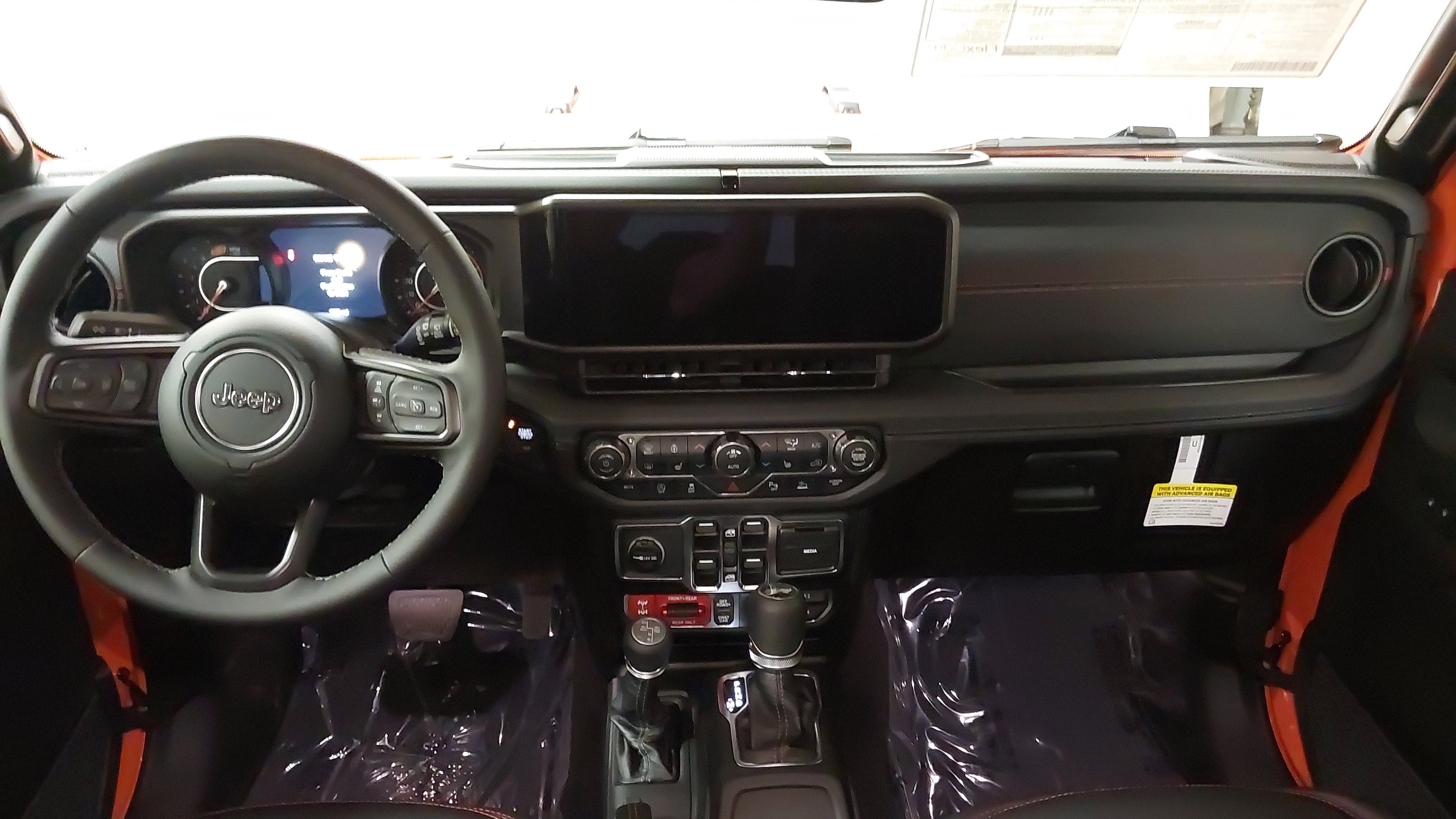New 2026 Jeep Wrangler Unlimited Rubicon AWD/4WD image 32