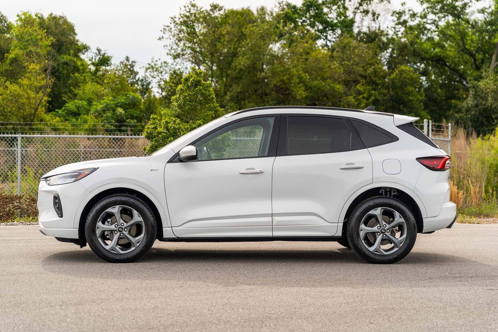 Used 2023 Ford Escape ST-Line Select image 4
