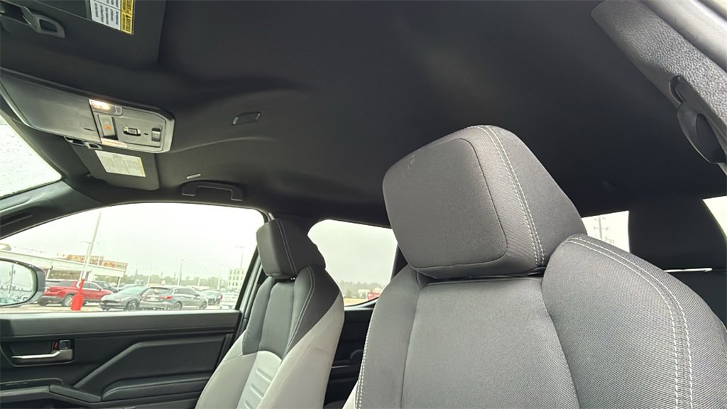 Used 2025 Toyota Tacoma TRD Sport image 15