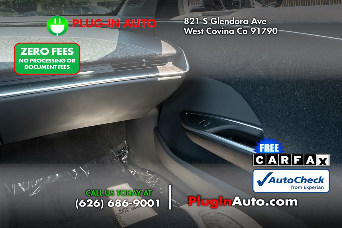 Used 2025 Lucid Air Pure RWD image 16