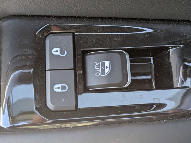 Used 2024 Jeep Grand Cherokee Overland w/ Trailer Tow Package image 26