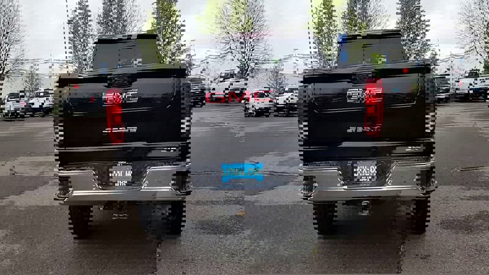 Used 2024 GMC Sierra 3500 SLE w/ SLE Value Package image 7