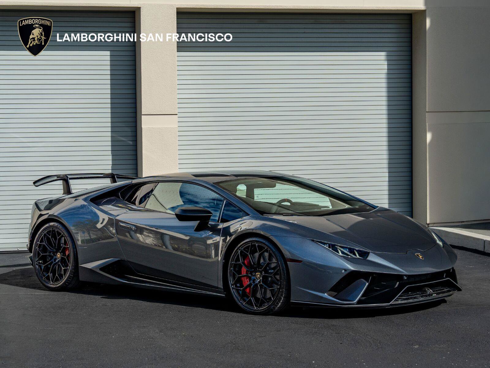 Used 2018 Lamborghini Huracan Performante AWD/4WD image 8