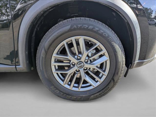 Used 2023 Nissan Rogue S image 21