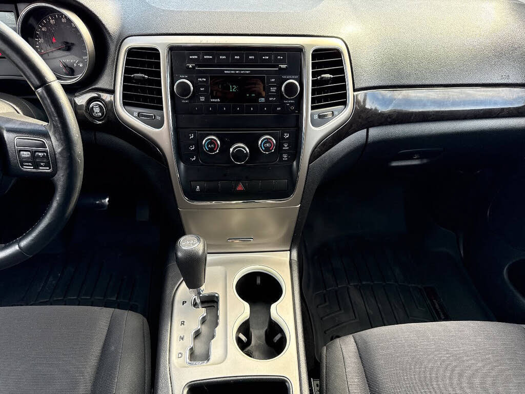 Used 2013 Jeep Grand Cherokee Laredo AWD/4WD image 21