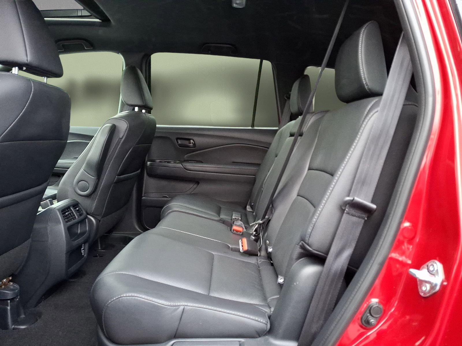 Used 2023 Honda Passport EX-L image 10