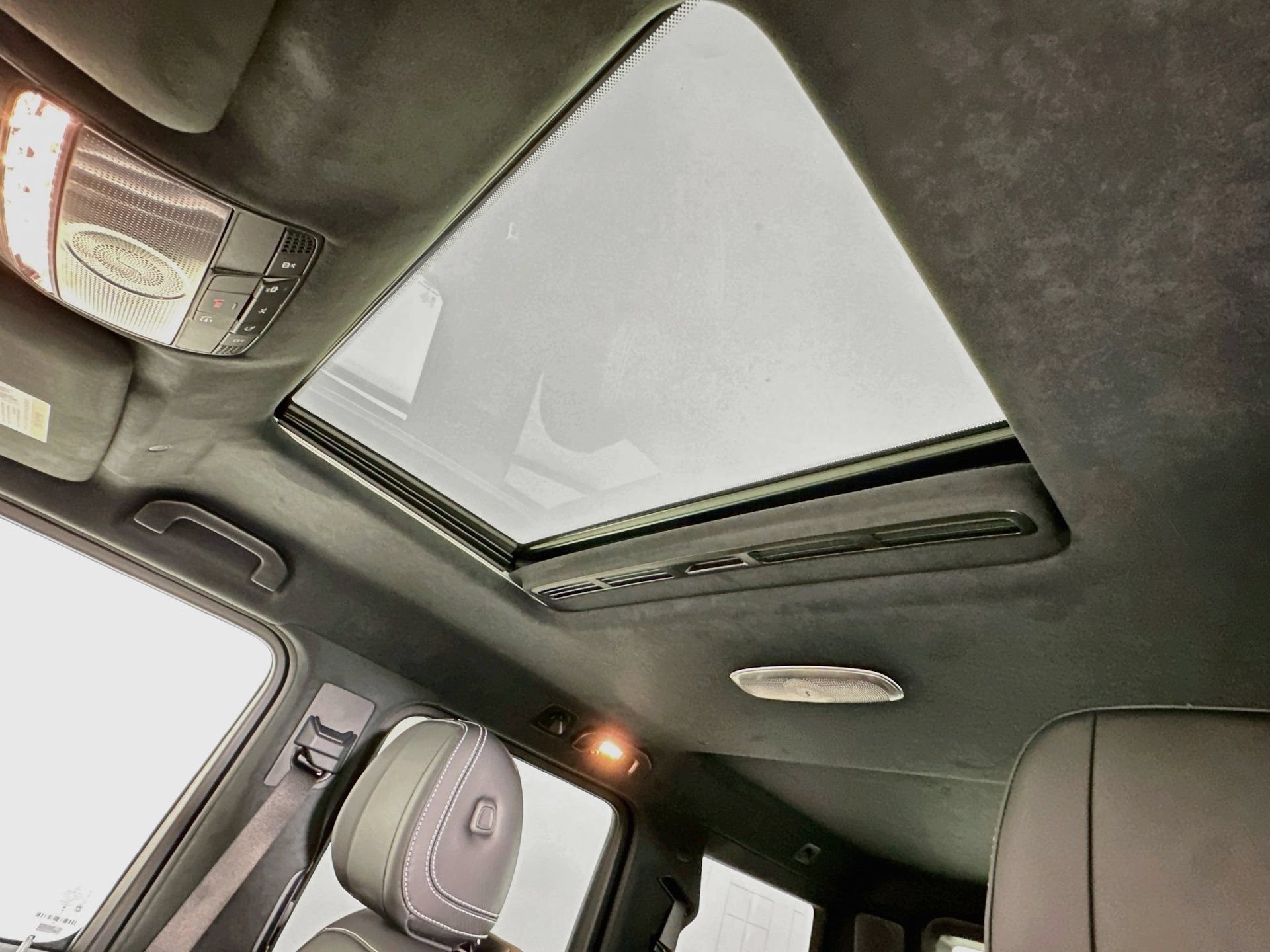 New 2027 Mercedes-Benz G 580 e image 24