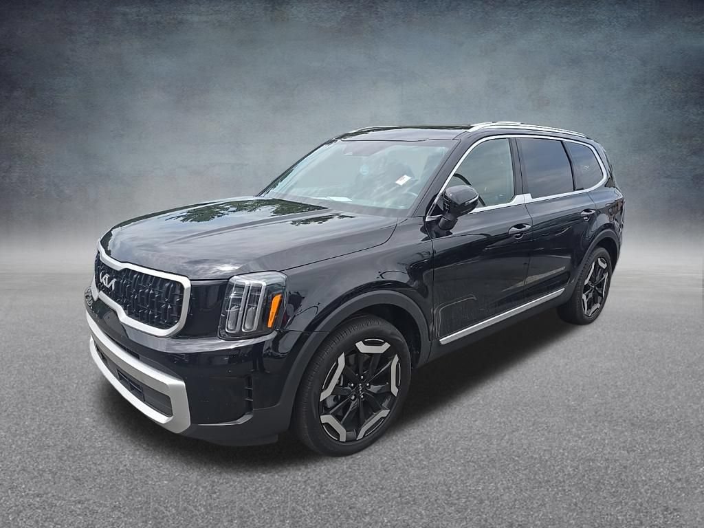 Used 2024 Kia Telluride EX w/ EX Captain's Chair Package AWD/4WD image 4