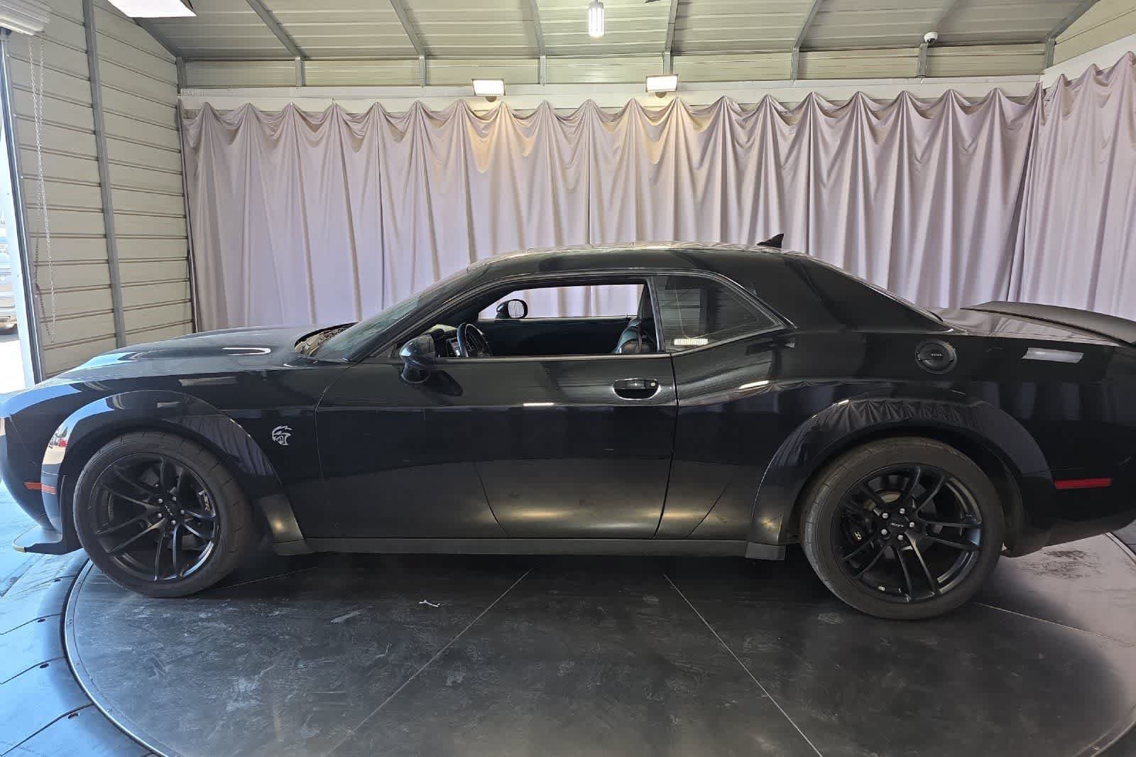 Used 2021 Dodge Challenger SRT Hellcat RWD image 6