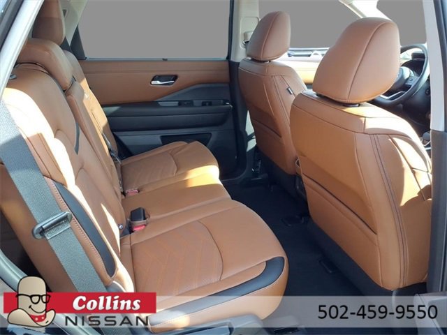 New 2025 Nissan Pathfinder Platinum image 12