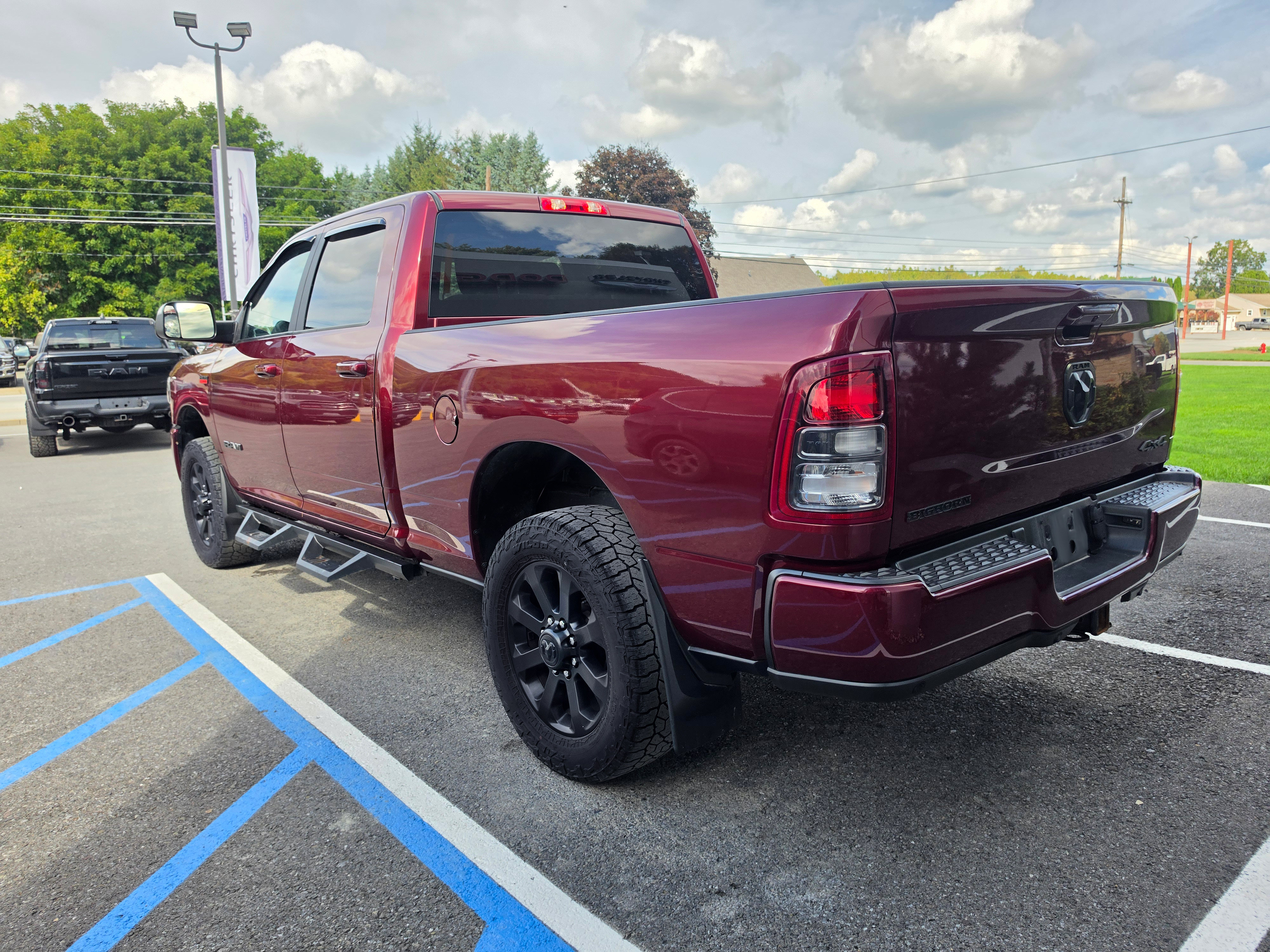Used 2022 RAM 2500 Big Horn w/ Night Edition AWD/4WD image 5