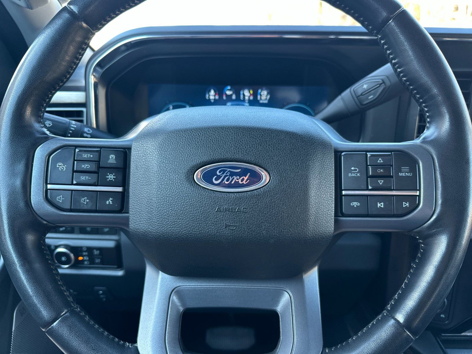 Used 2023 Ford F250 Lariat w/ Lariat Ultimate Package image 28