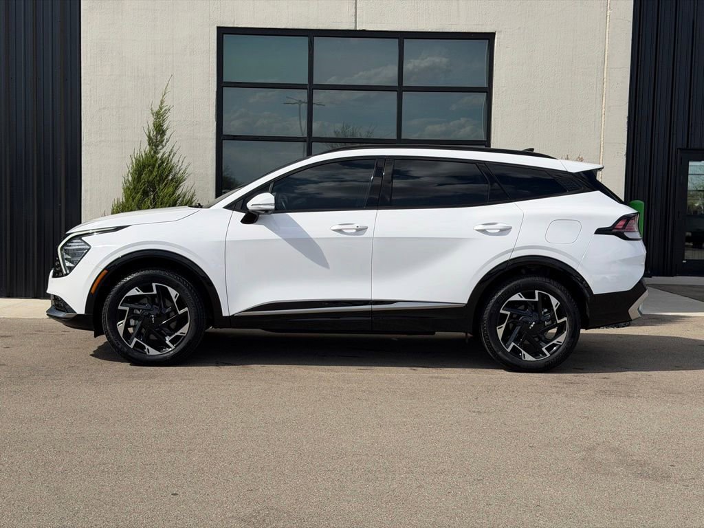 Used 2024 Kia Sportage SX AWD/4WD image 2