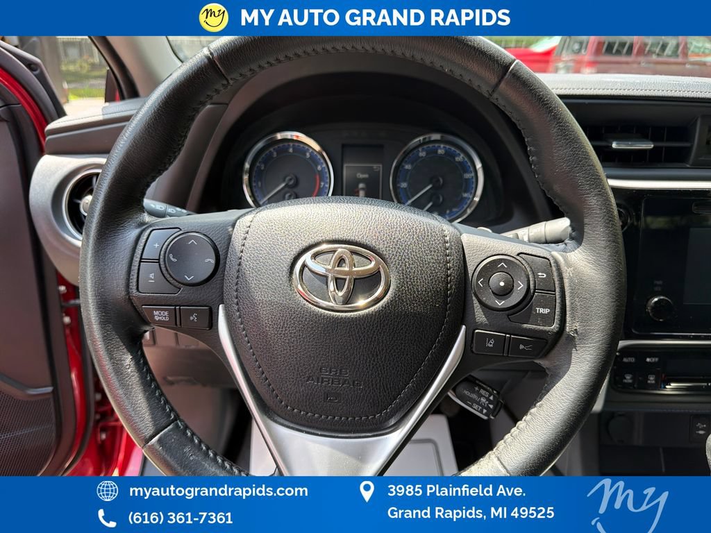 Used 2019 Toyota Corolla SE FWD image 14