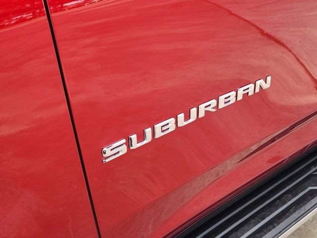 Used 2025 Chevrolet Suburban Premier image 9