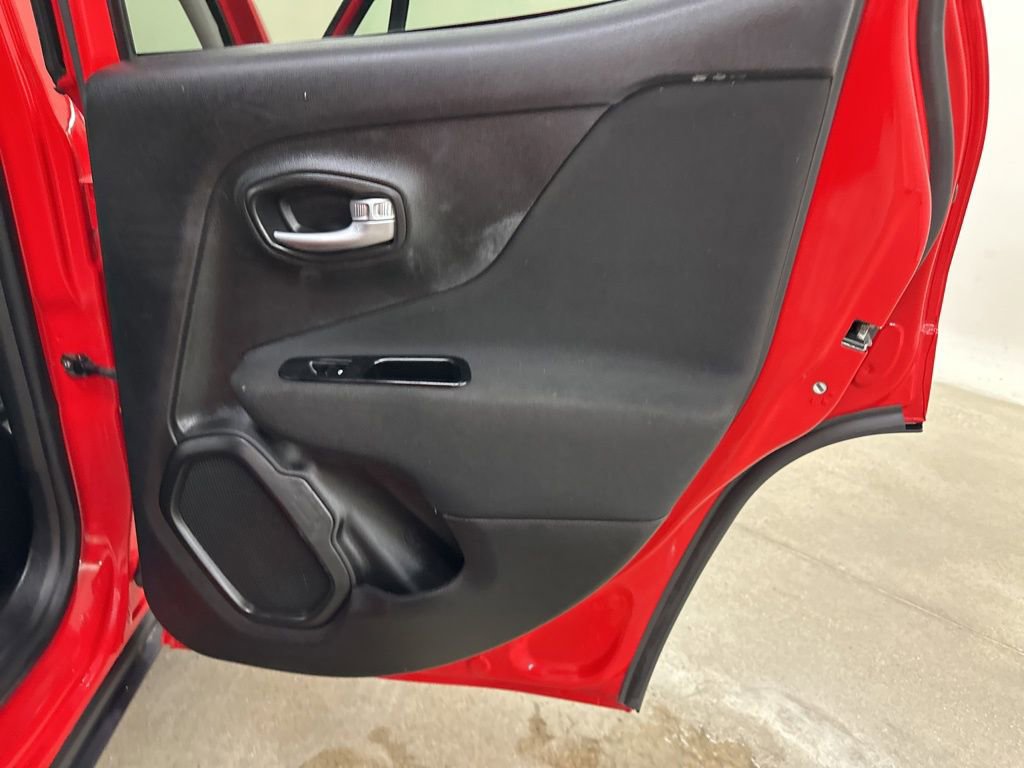 Used 2020 Jeep Renegade Sport image 22