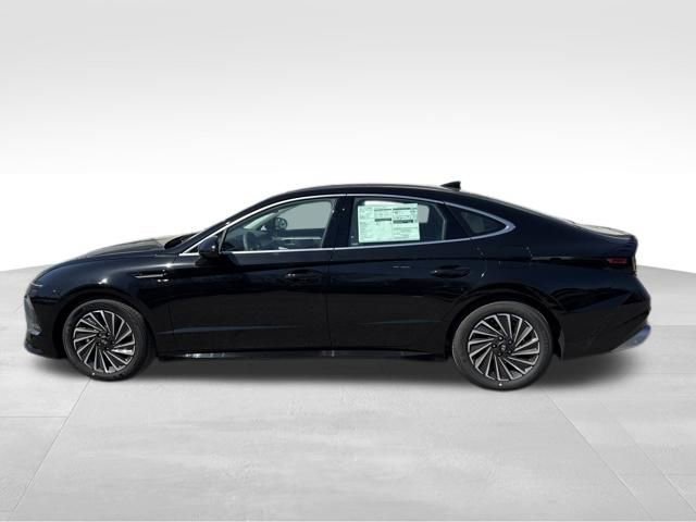 New 2026 Hyundai Sonata SEL FWD image 2