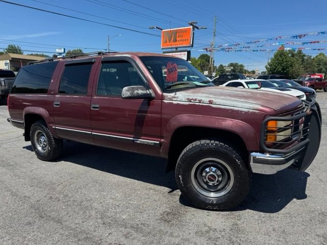 Used 1995 GMC Suburban 2500 AWD/4WD image 1